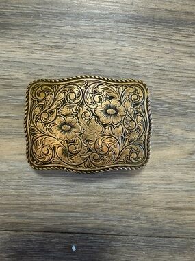 Vintage Crumrine Western Floral Engraved Belt Buckle – Brass Tone